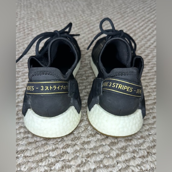 Adidas Shoes (worn only a few times)
Size 5.5 Youth / 7 Women’s. Colour Black - Picture 5 of 6